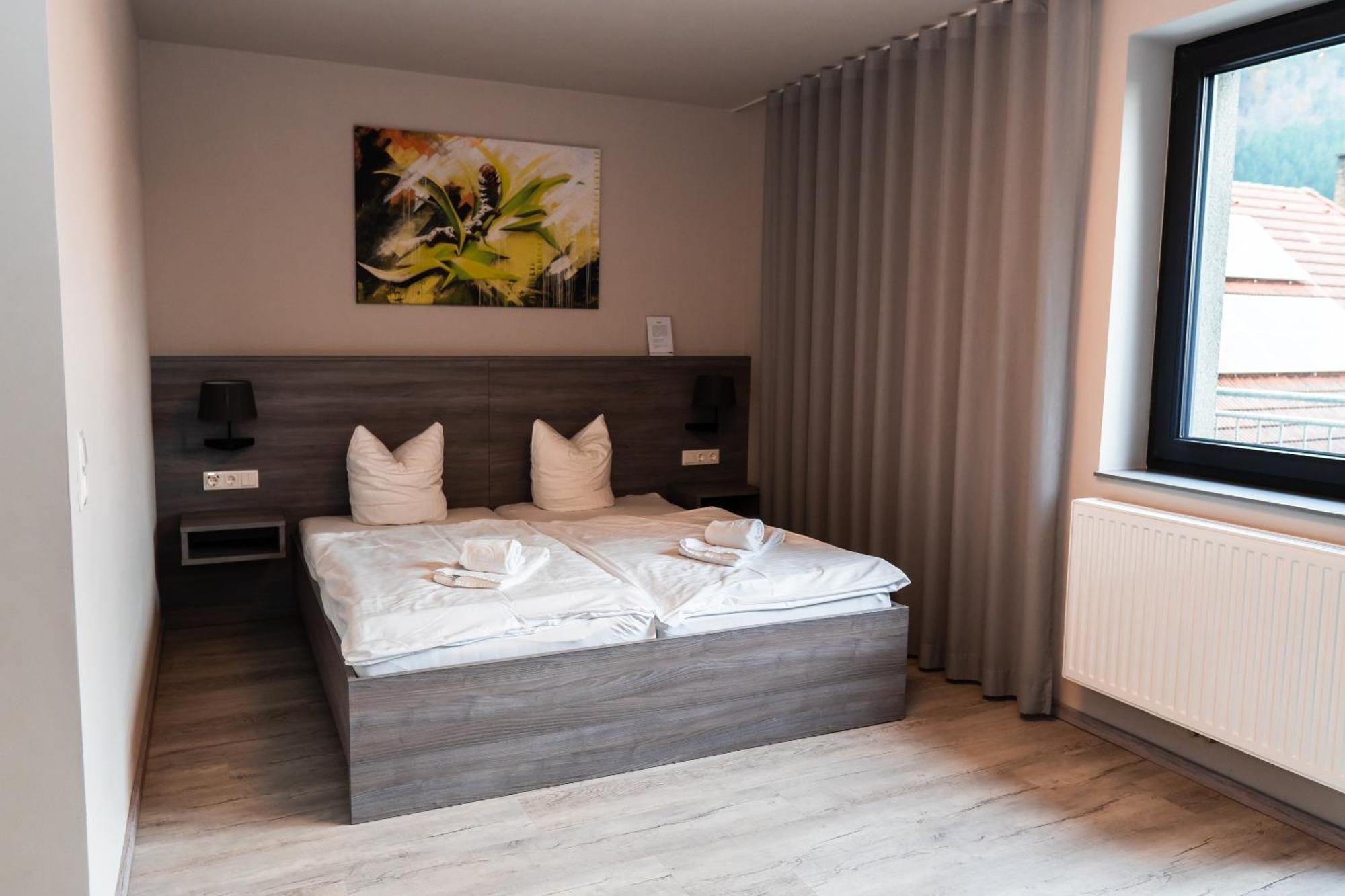 Hotel Zur Schonenburg Schönberg am Kamp Eksteriør bilde